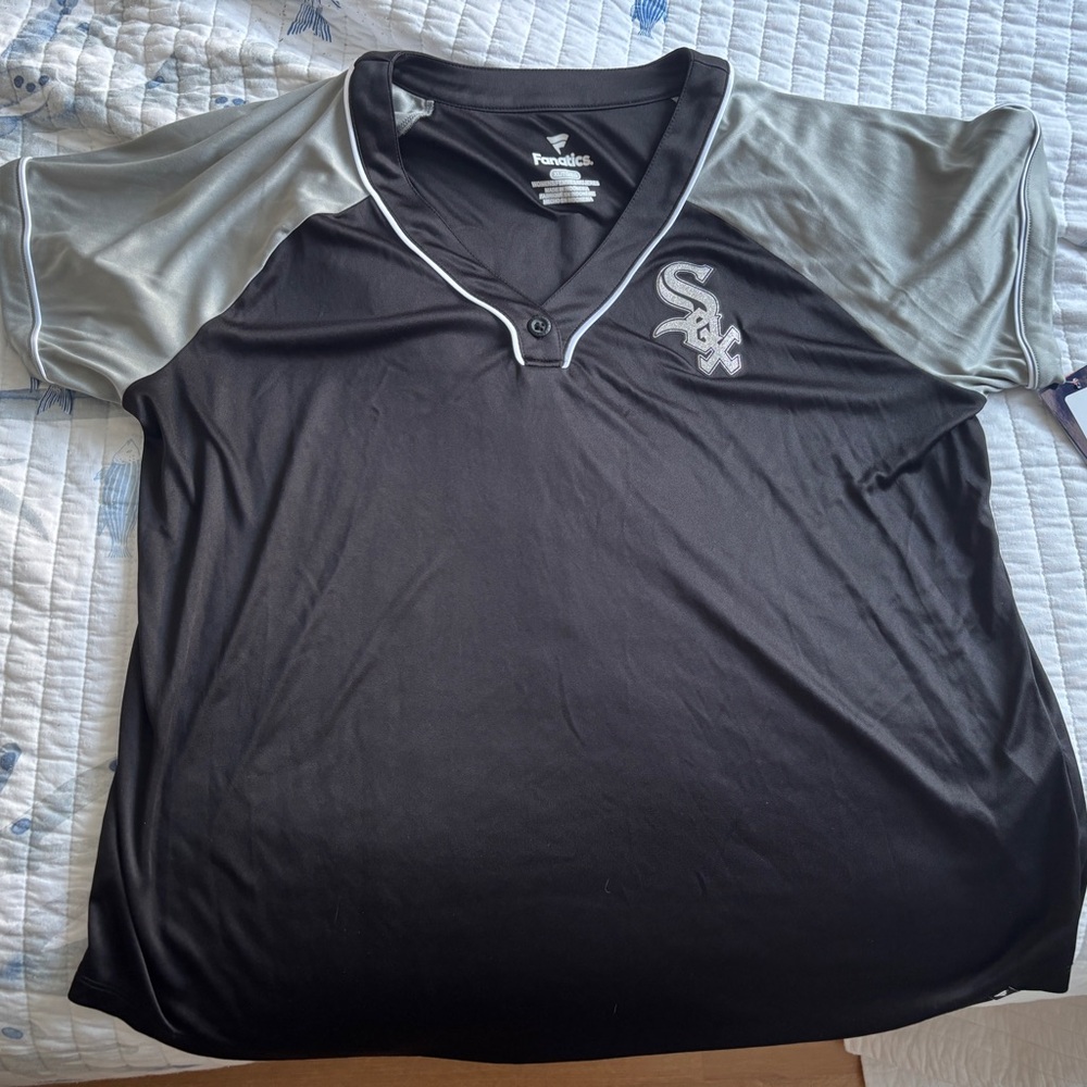 Ladies Chicago White Sox Fanatics XL Ultimate Style Raglan V neck